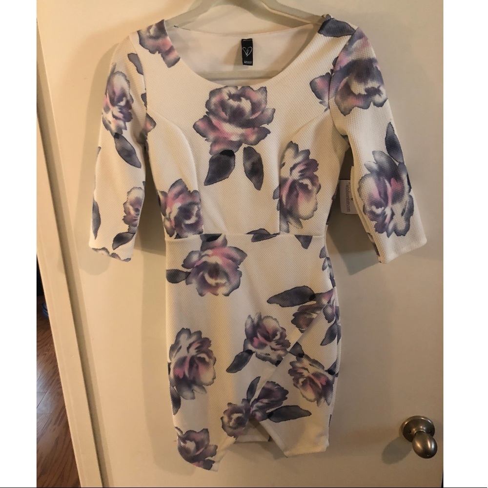 NWT White Floral Windsor Dress Small